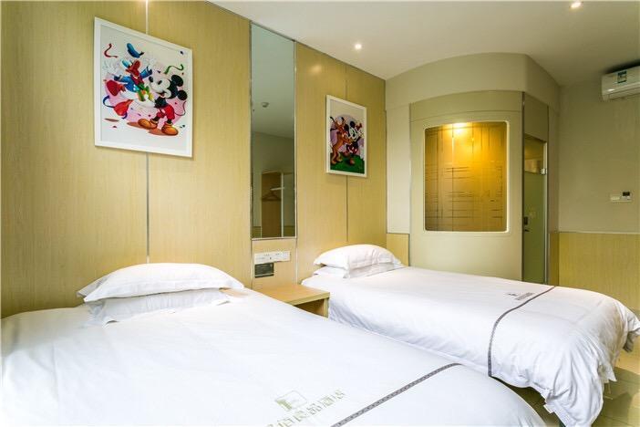 100 Inn Plus Pudong Airport Hotel Шанхай Экстерьер фото